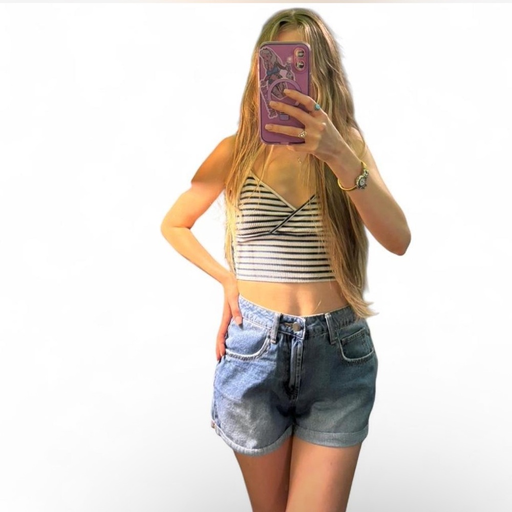 high waist mom jeans denim shorts size 1 
100 percent cotton